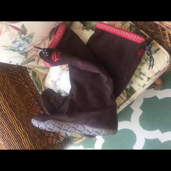 Nike suede boots size ten worn once twice - Picture 2 of 6